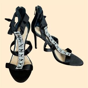 Elegant Black Women's Heels with Rhinestone Detailing